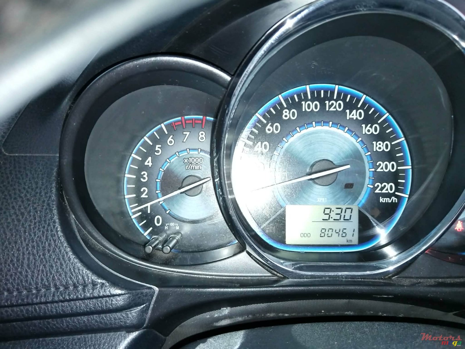 2016' Toyota Yaris Sedan photo #6