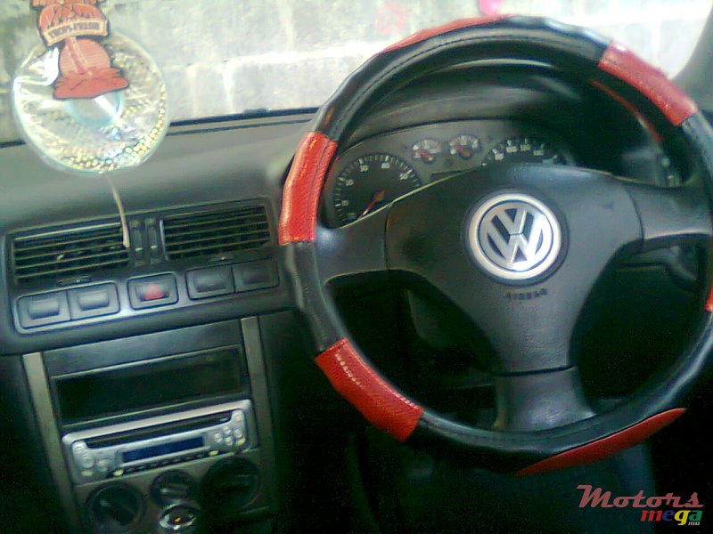 2004' Volkswagen Bora photo #4