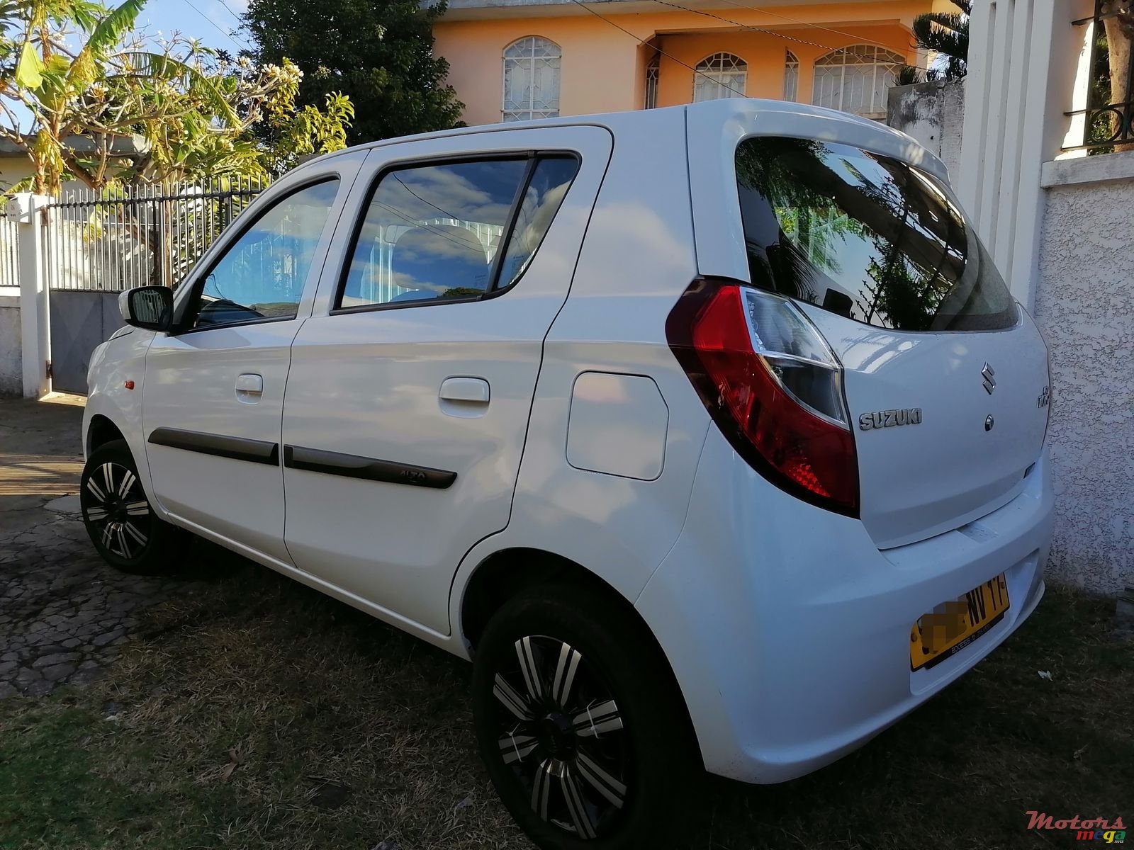 2017' Suzuki Alto photo #2