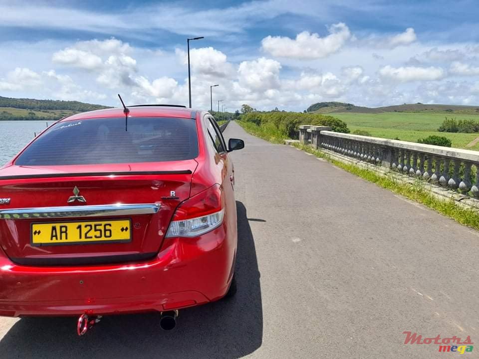 2016' Mitsubishi Attrage photo #7