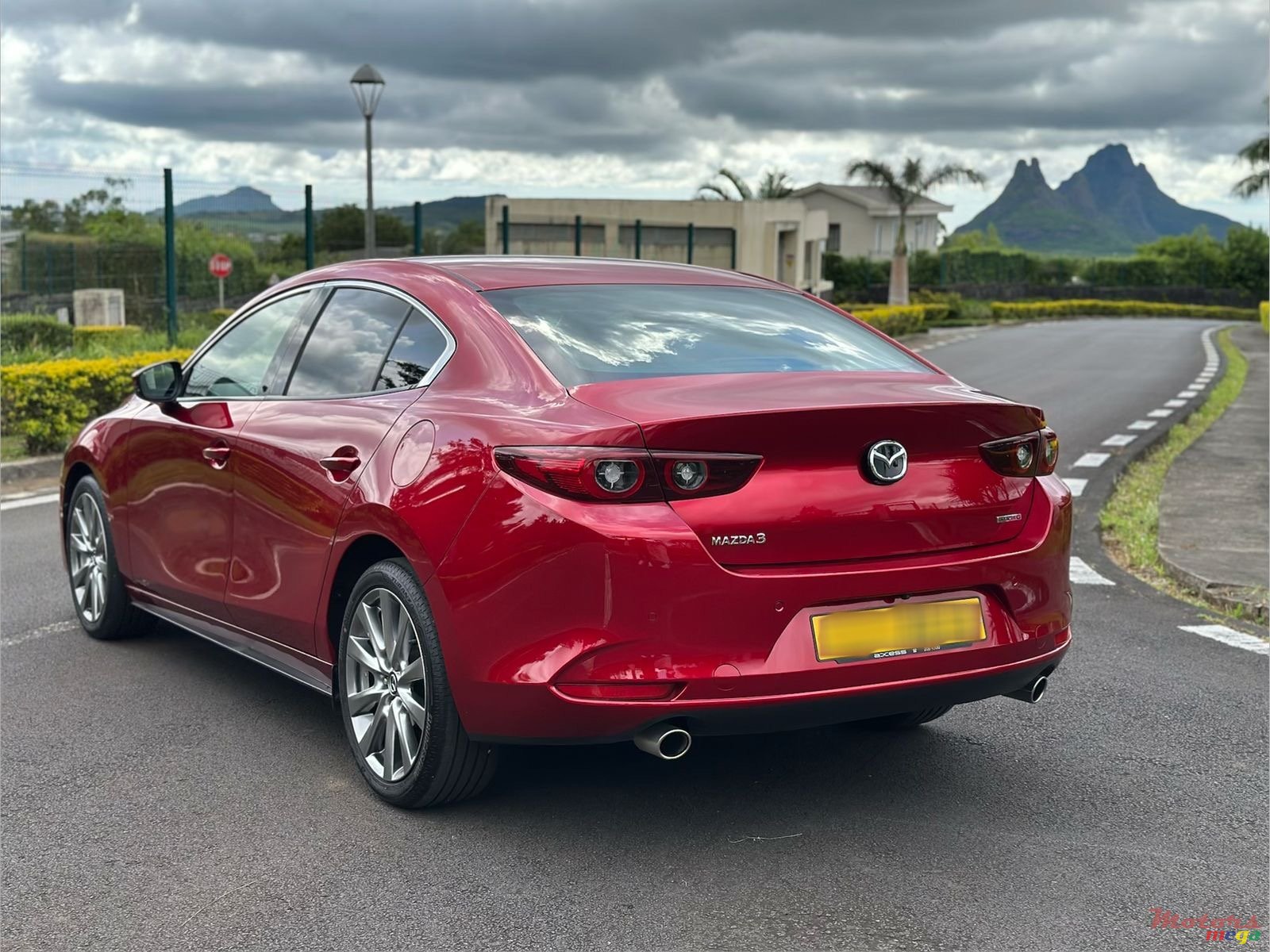 2023' Mazda 3 photo #3