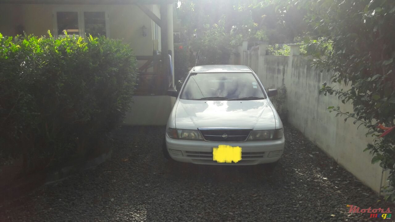 1998' Nissan photo #6