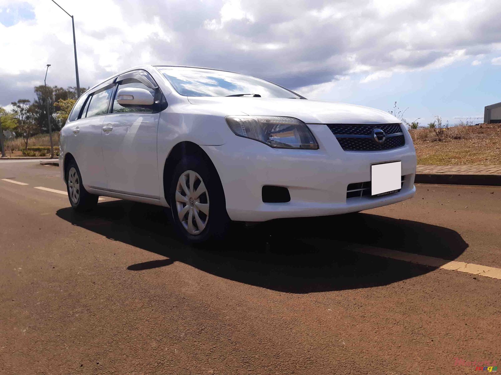 2007' Toyota Fielder photo #1