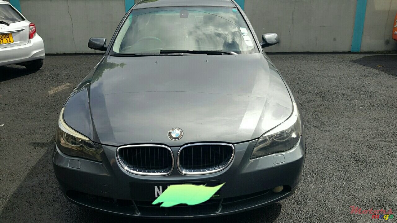 2004' BMW 520 photo #1