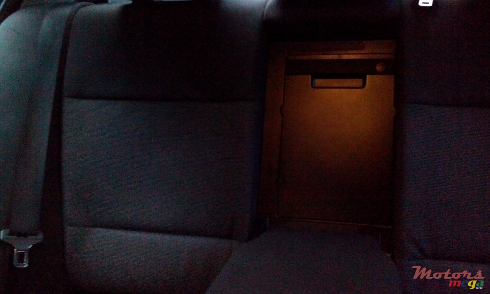 2007' BMW 3 Series Sedan photo #3