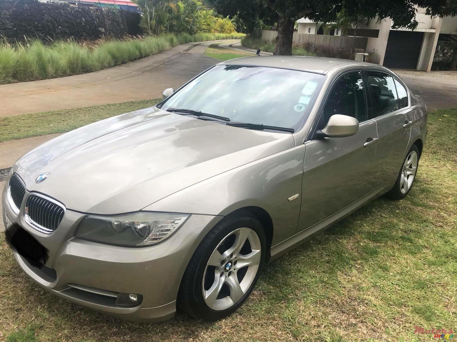 2010' BMW 316 photo #4