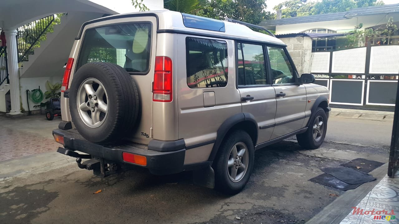 2001' Land Rover Discovery 2 photo #2