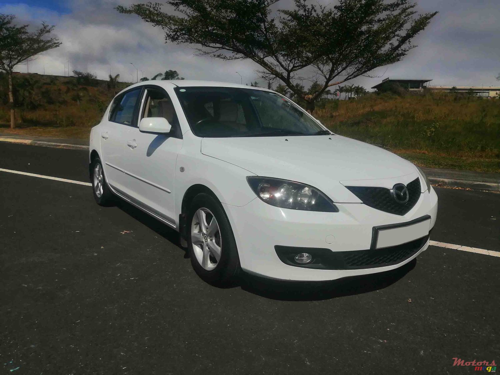 2007' Mazda 3 photo #2