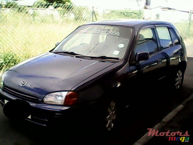 1997' Toyota Starlet photo #2