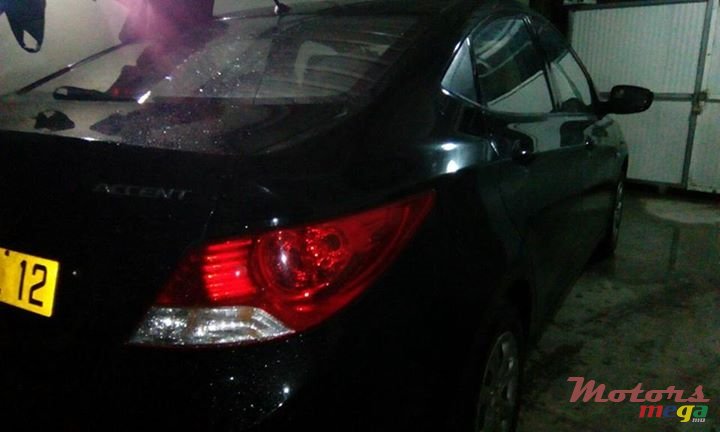 2012' Hyundai Accent photo #1
