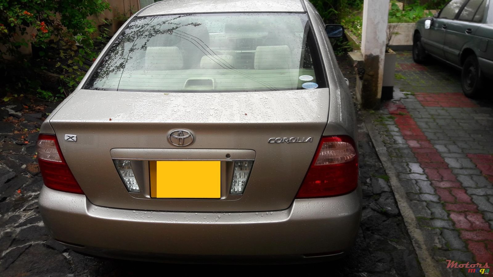 2004' Toyota Corolla NZE Grade X photo #2