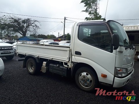 2012' Toyota Dyna photo #1