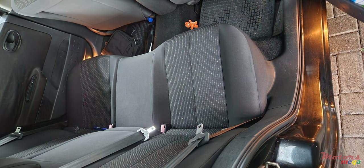 2005' Renault Megane photo #6