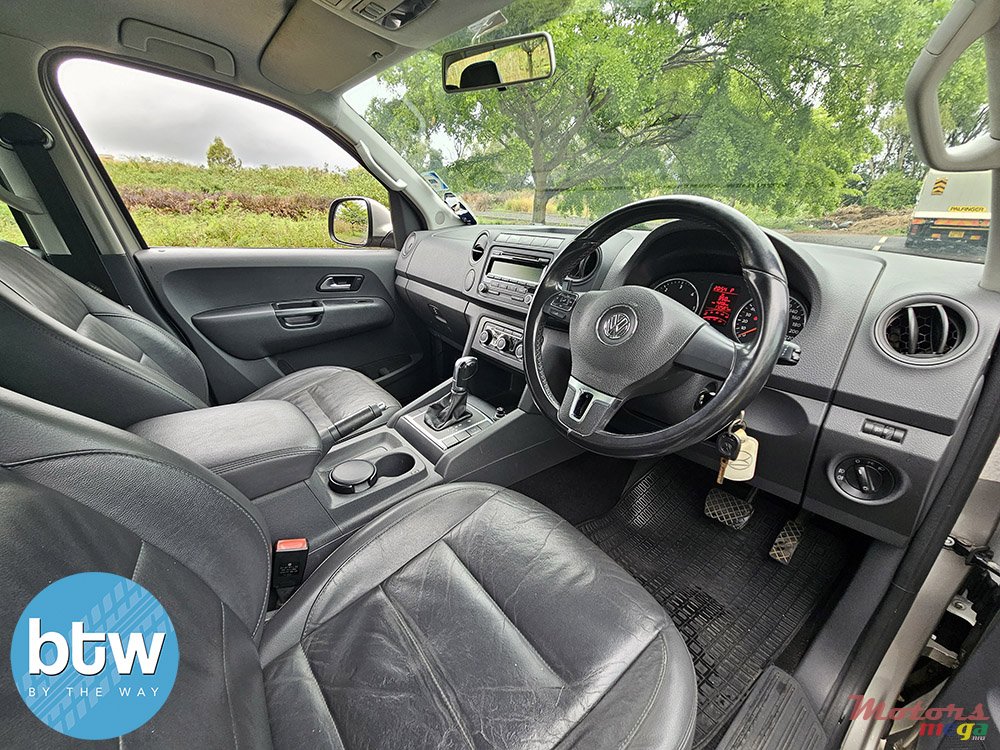 2014' Volkswagen Amarok 4 Motion photo #5