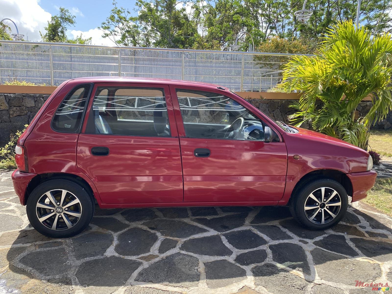 2001' Suzuki Alto photo #5