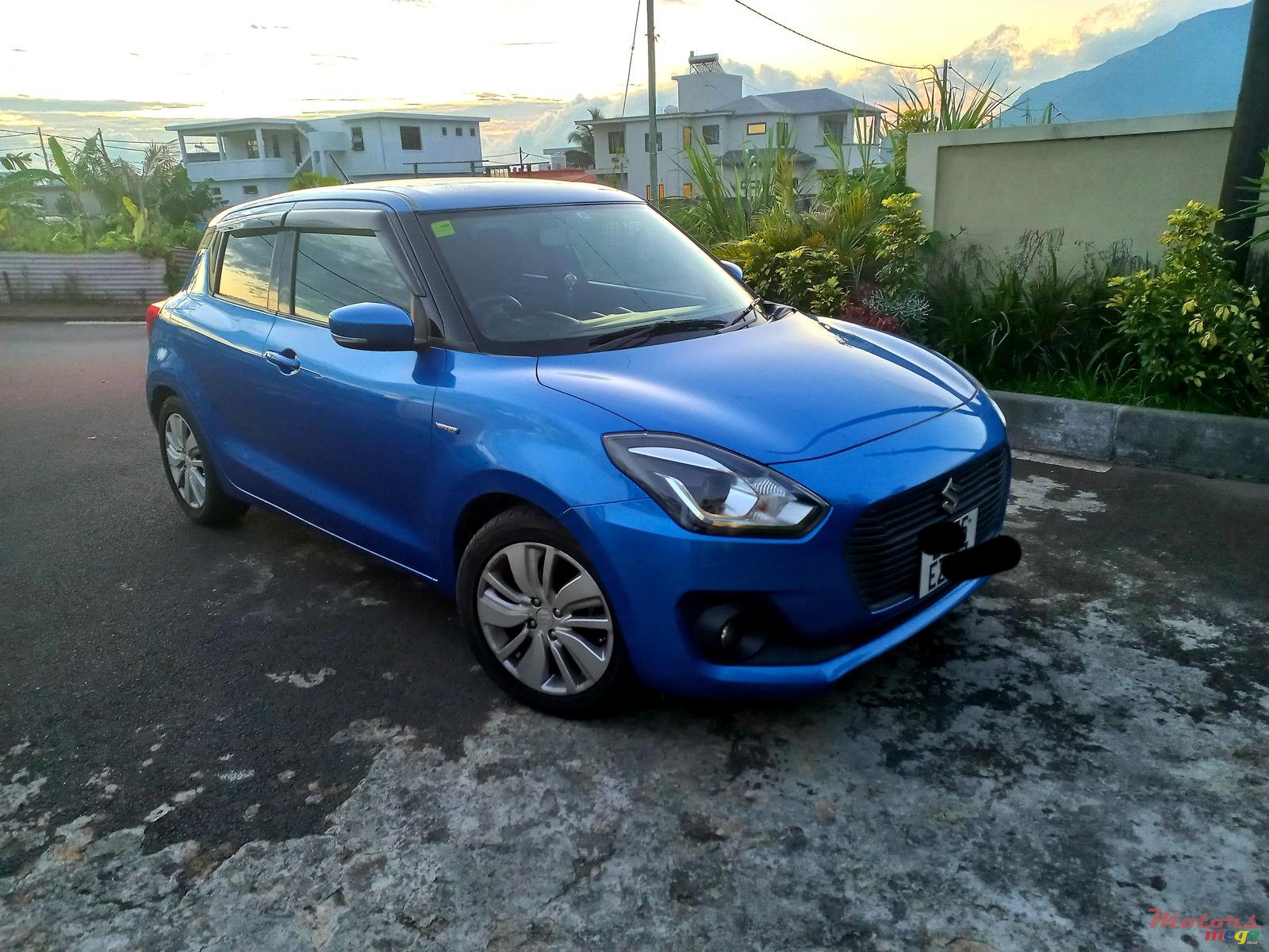2017' Suzuki Swift photo #1