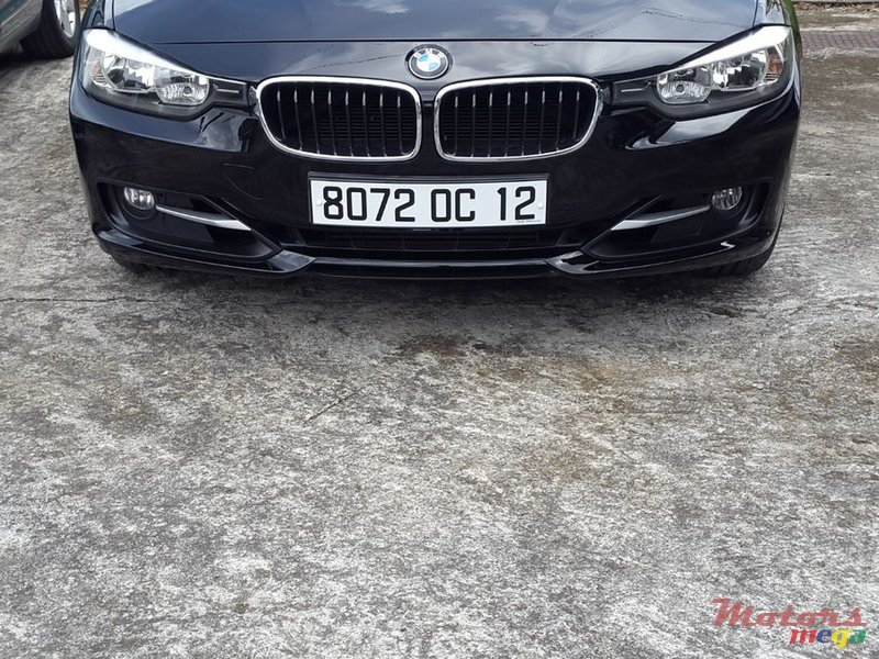 2012' BMW 3 Series Sedan photo #1