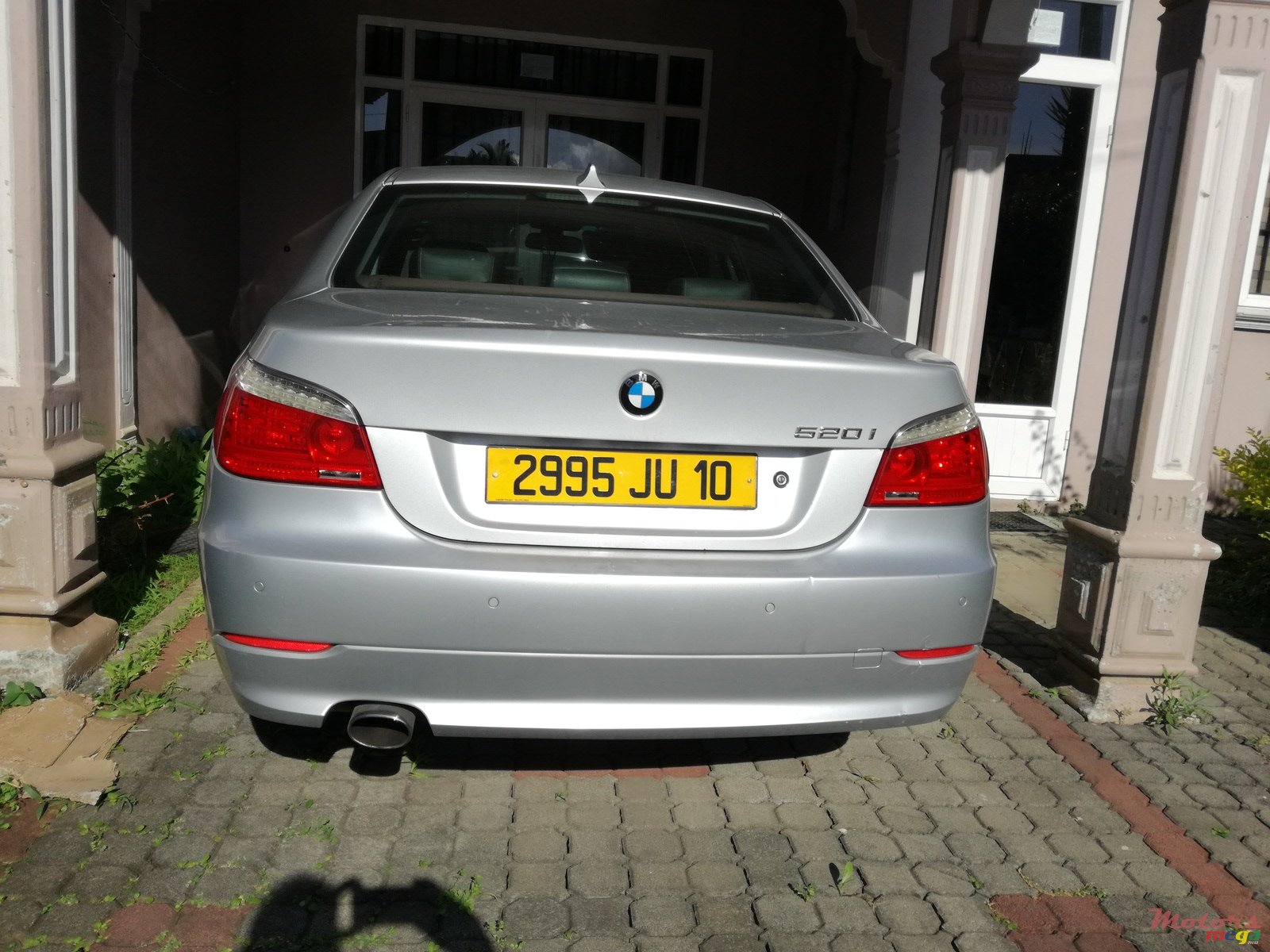 2010' BMW 520 E 60 photo #6