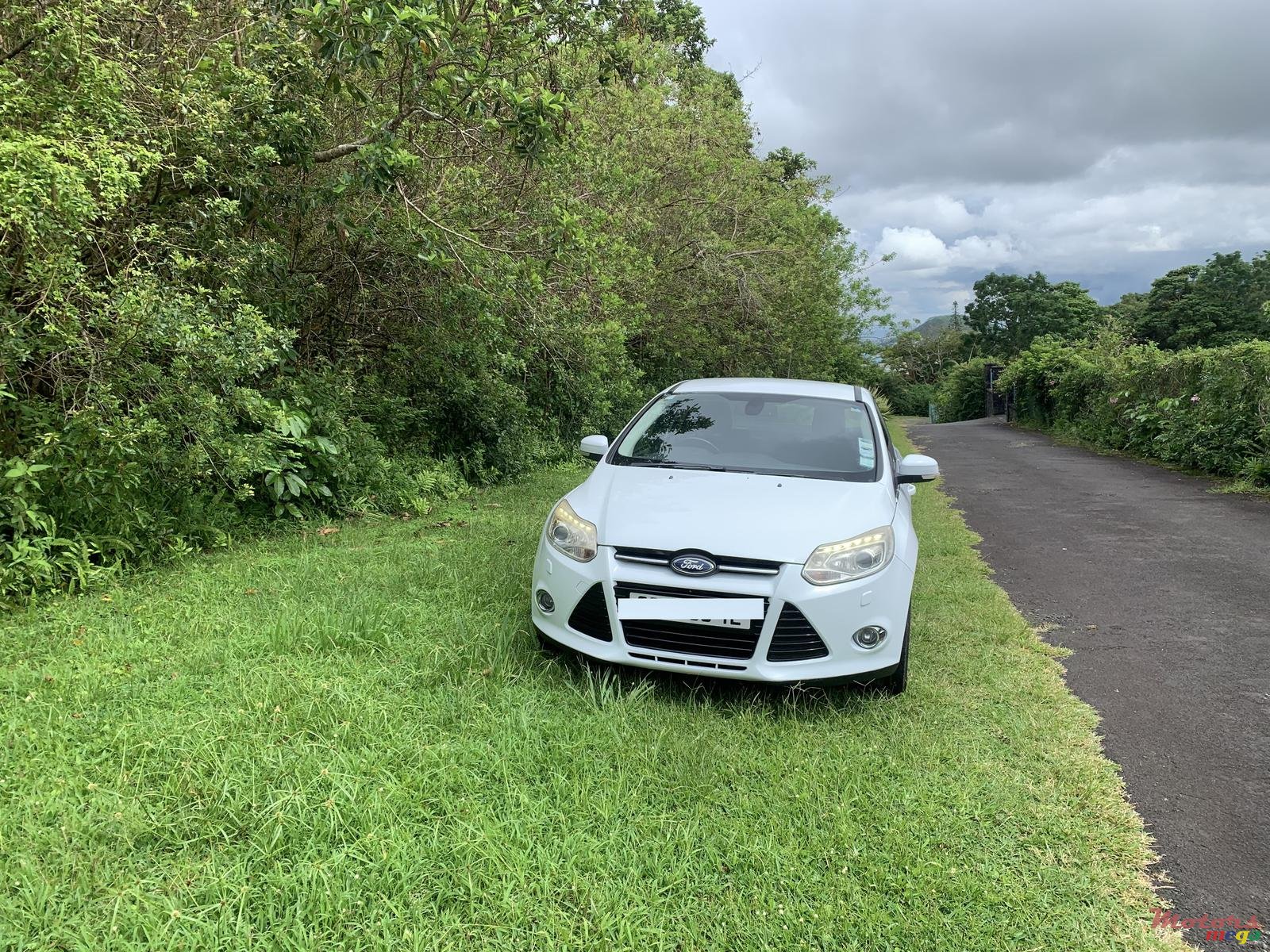 2012' Ford Focus photo #1