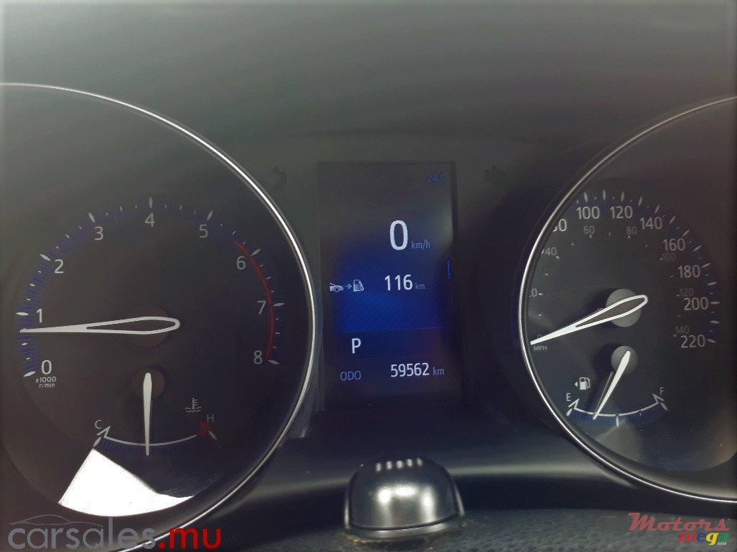 2017' Toyota C-HR 1.2 photo #7