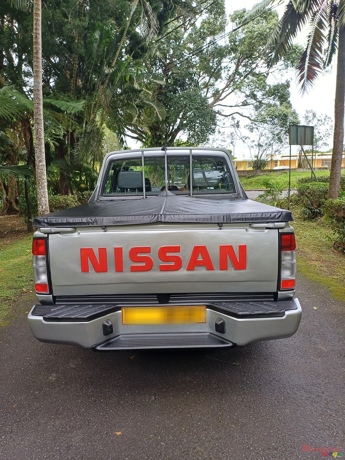 2007' Nissan Navara japan photo #5