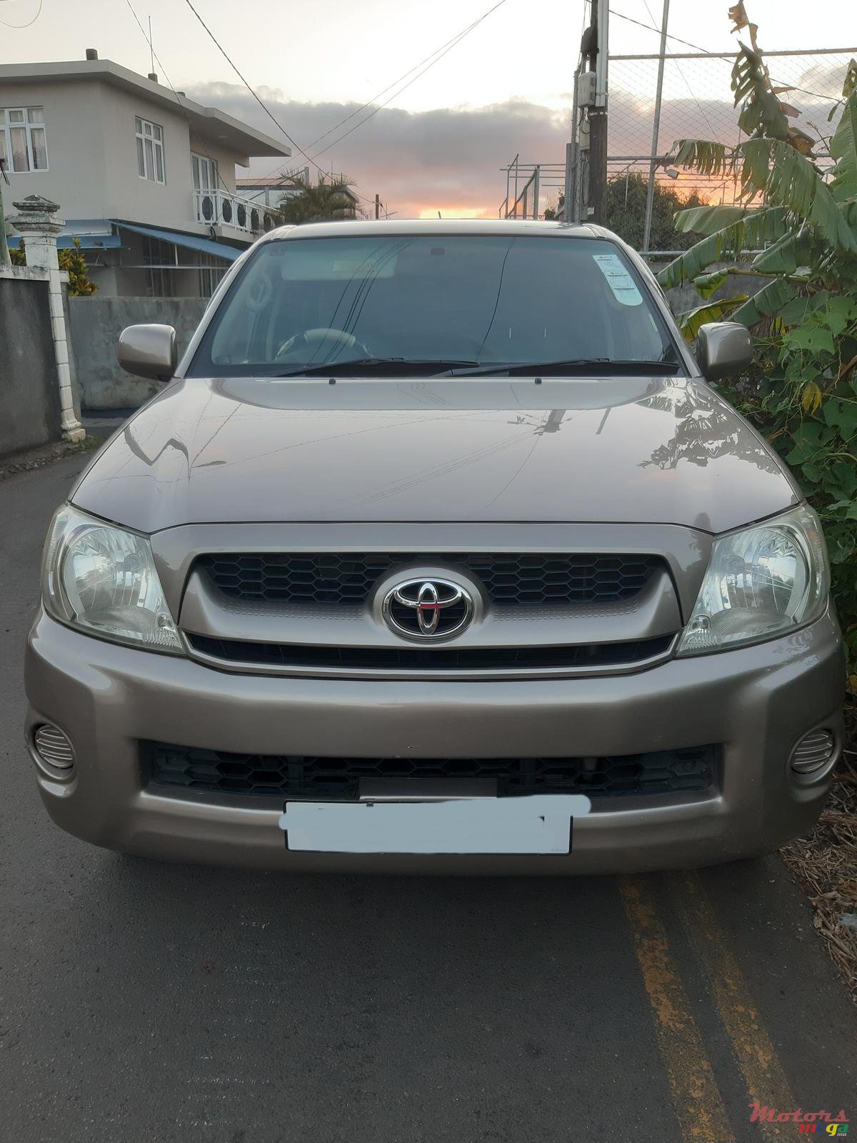 2011' Toyota Hilux photo #4