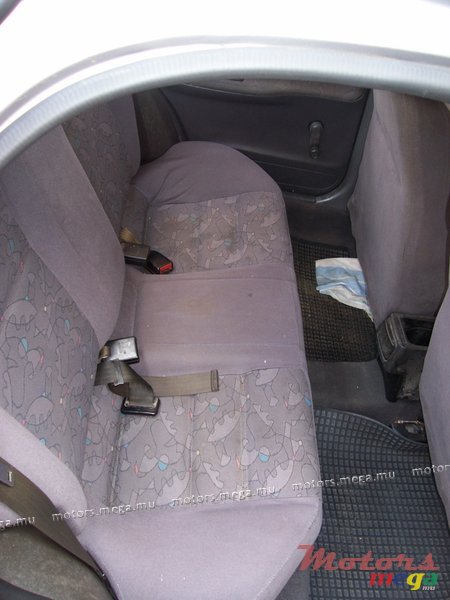 2000' Nissan photo #4