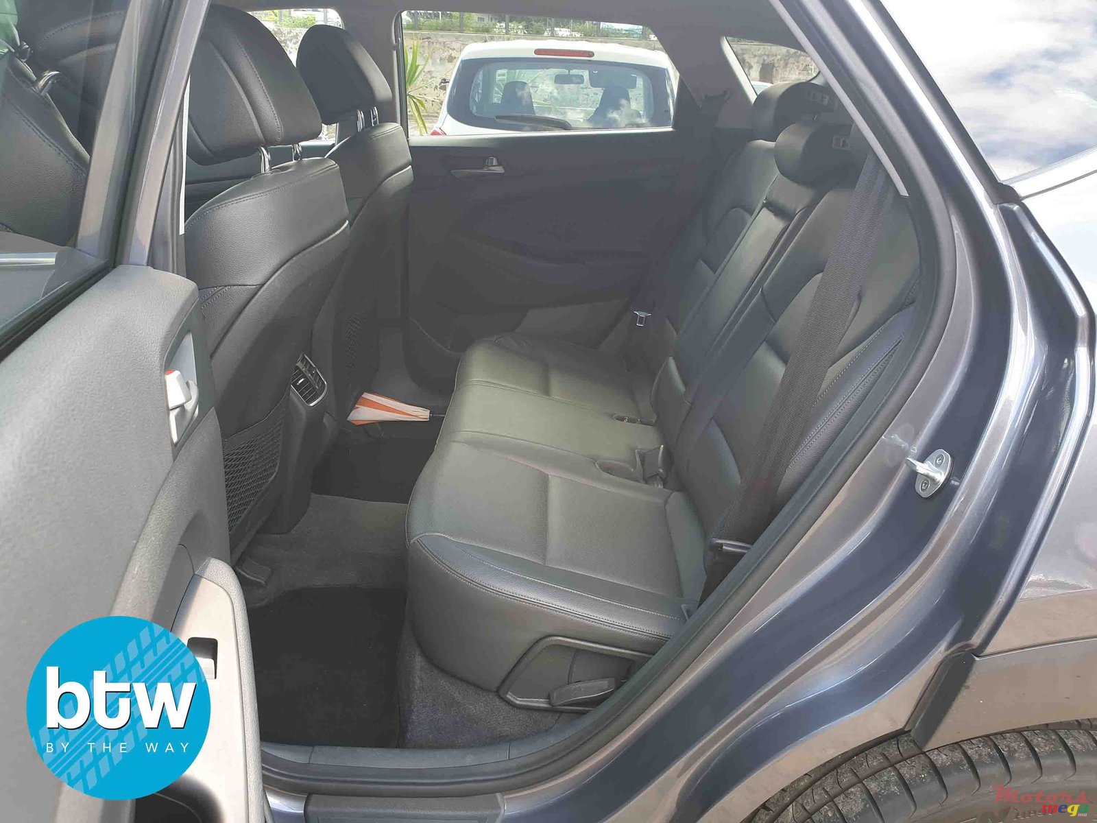 2016' Hyundai Tucson AWD photo #3