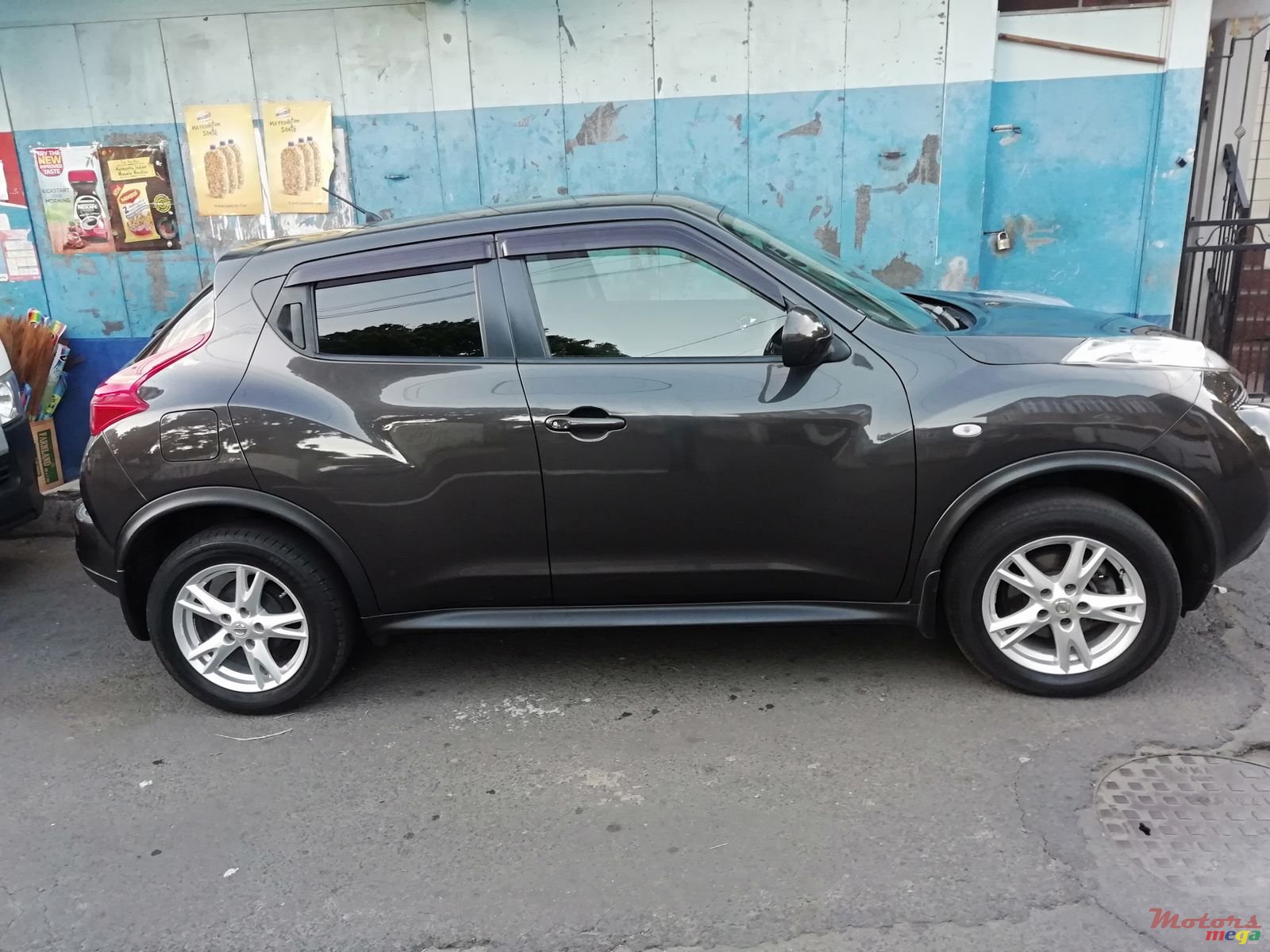 2012' Nissan Juke photo #1