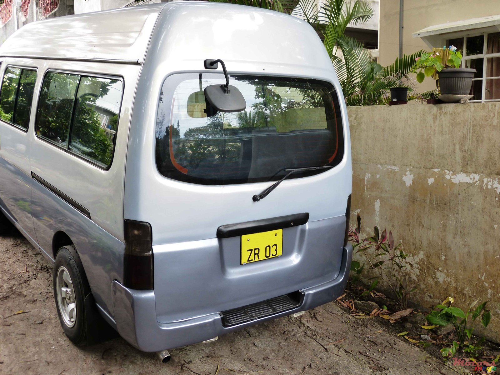 2003' Nissan photo #2