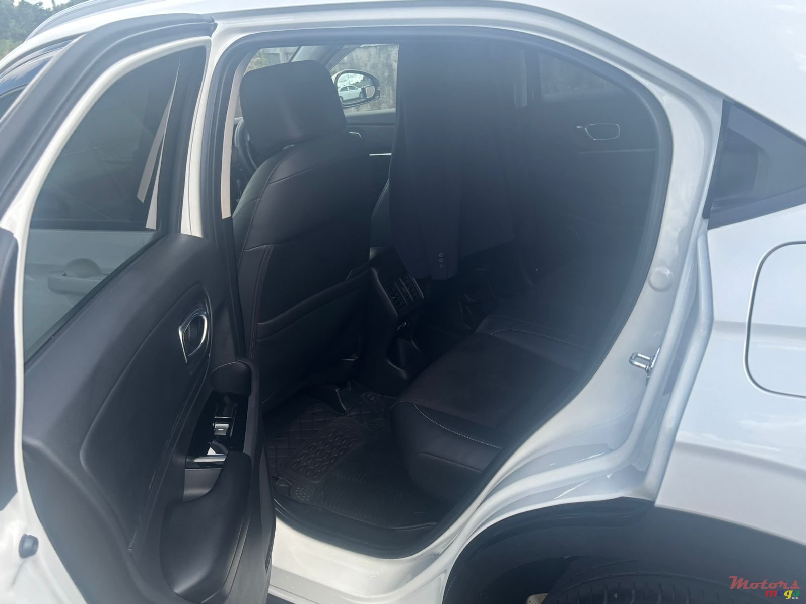 2021' Honda HR-V vezel photo #6