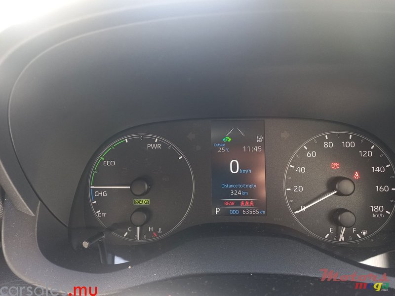 2021' Toyota Yaris 1.5 Hybrid photo #7