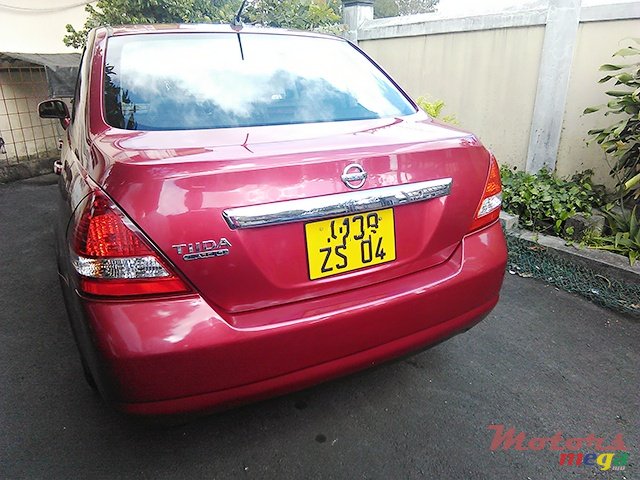 2004' Nissan Tiida photo #4