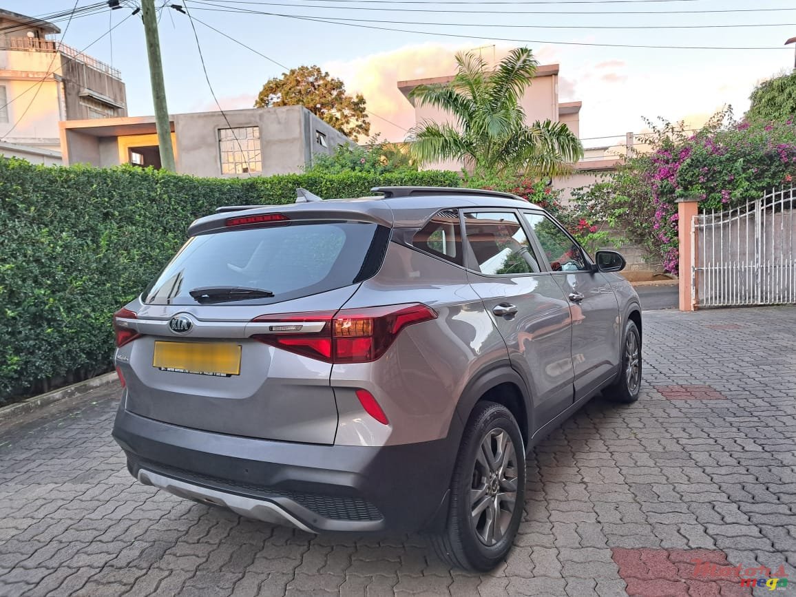 2021' Kia Seltos photo #3