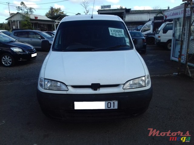 2001' Peugeot Partner photo #2