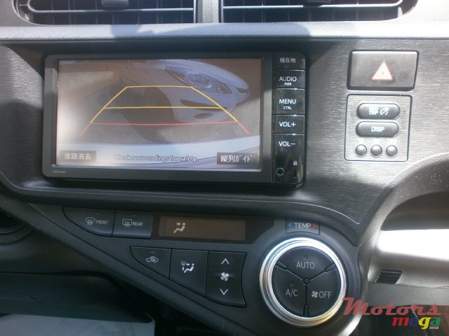 2016' Toyota Aurion Aqua photo #3