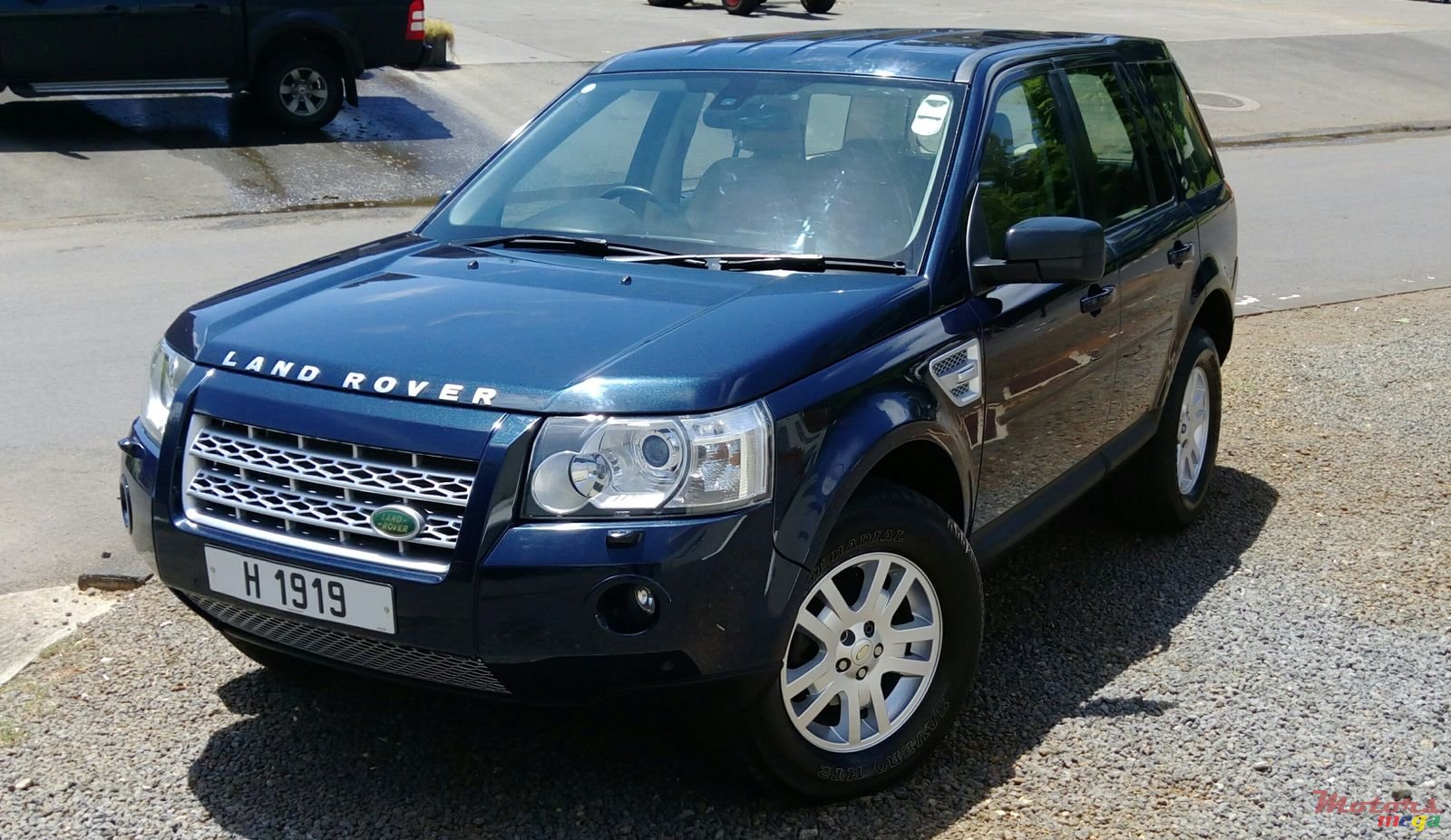 2007' Land Rover LR2 Freelander 2 photo #1