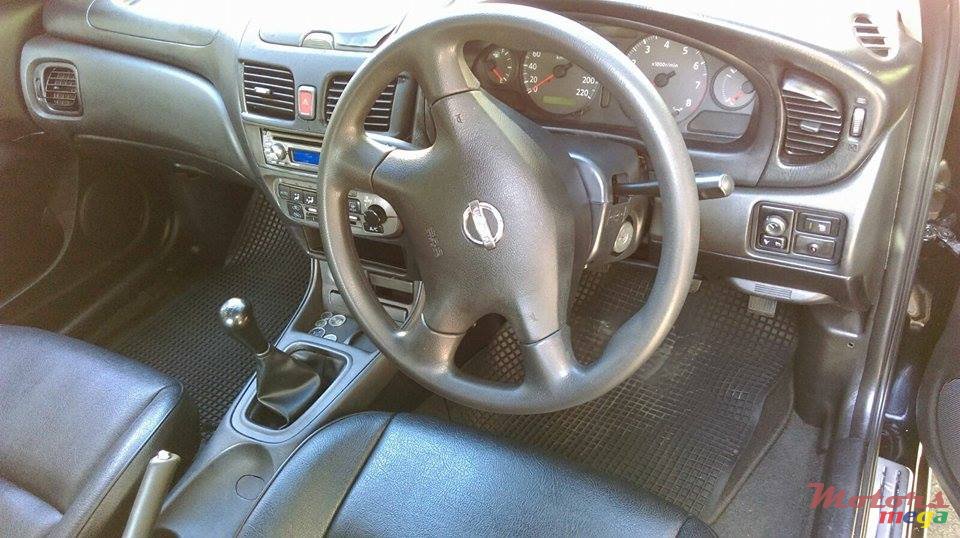 2003' Nissan Sunny N17 photo #2