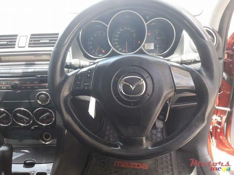 2004' Mazda photo #5