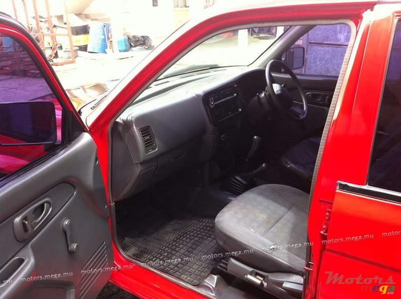 2006' Mitsubishi Triton 4*4 l200 photo #2
