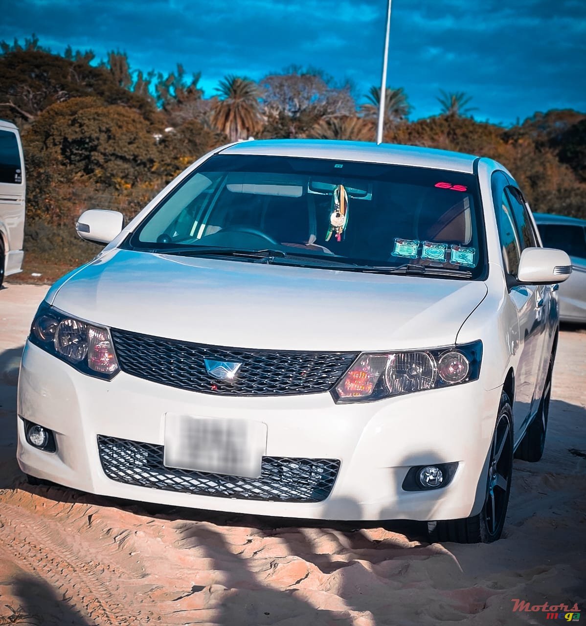 2009' Toyota Allion photo #2
