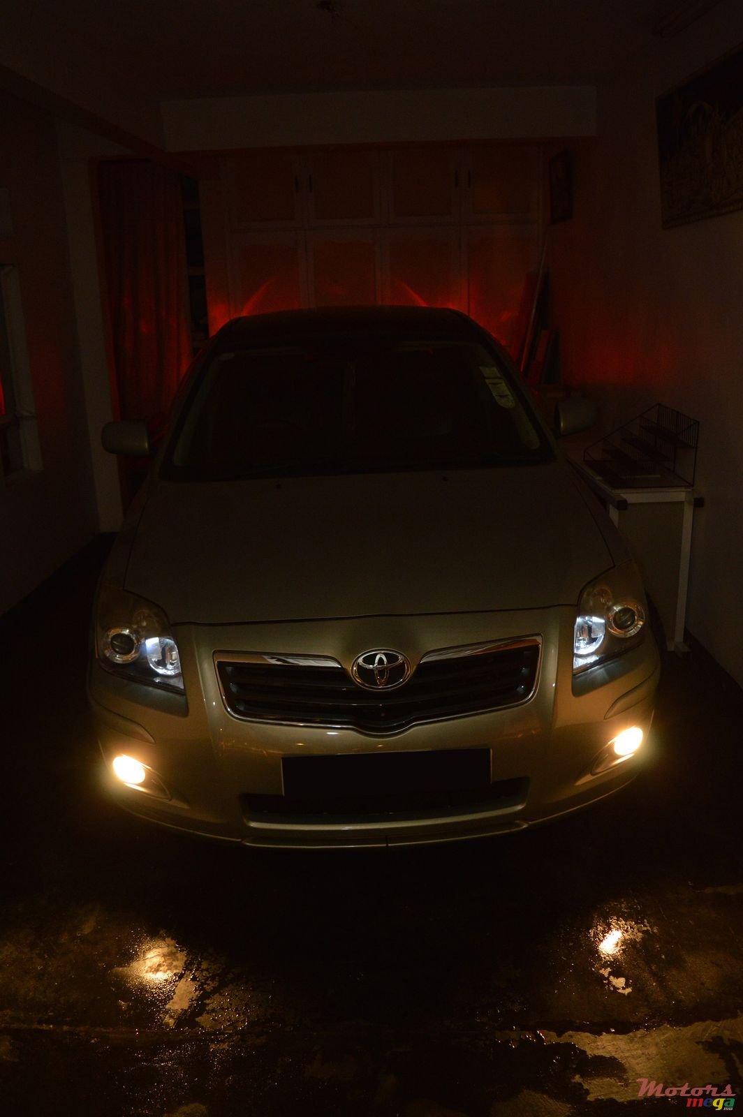 2005' Toyota Avensis photo #6