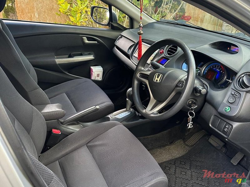 2011' Honda Insight photo #5