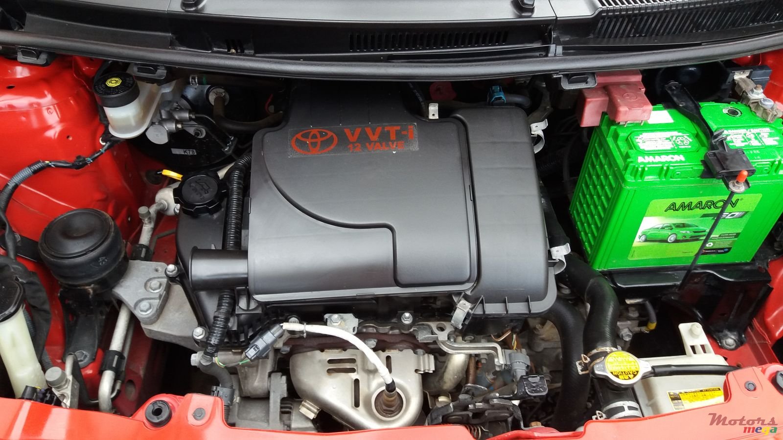 2009' Toyota Yaris photo #2