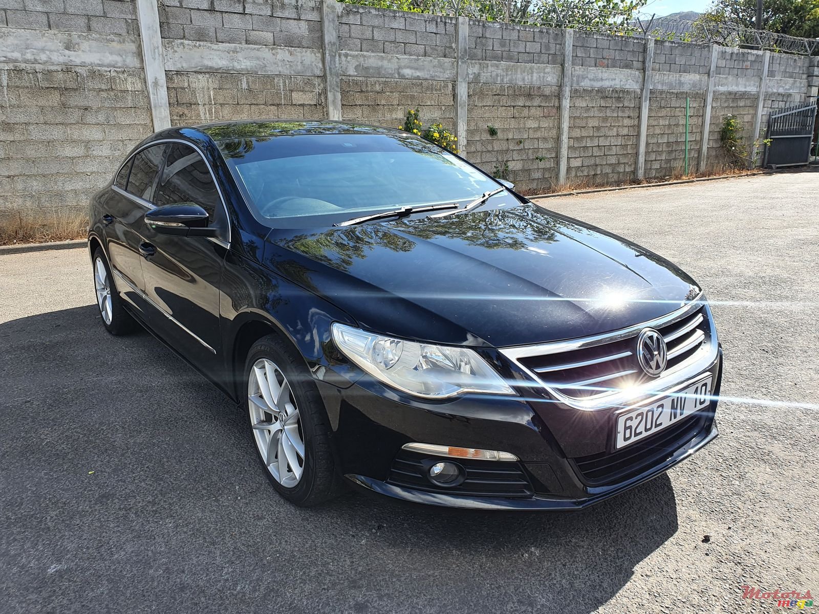 2010' Volkswagen photo #1