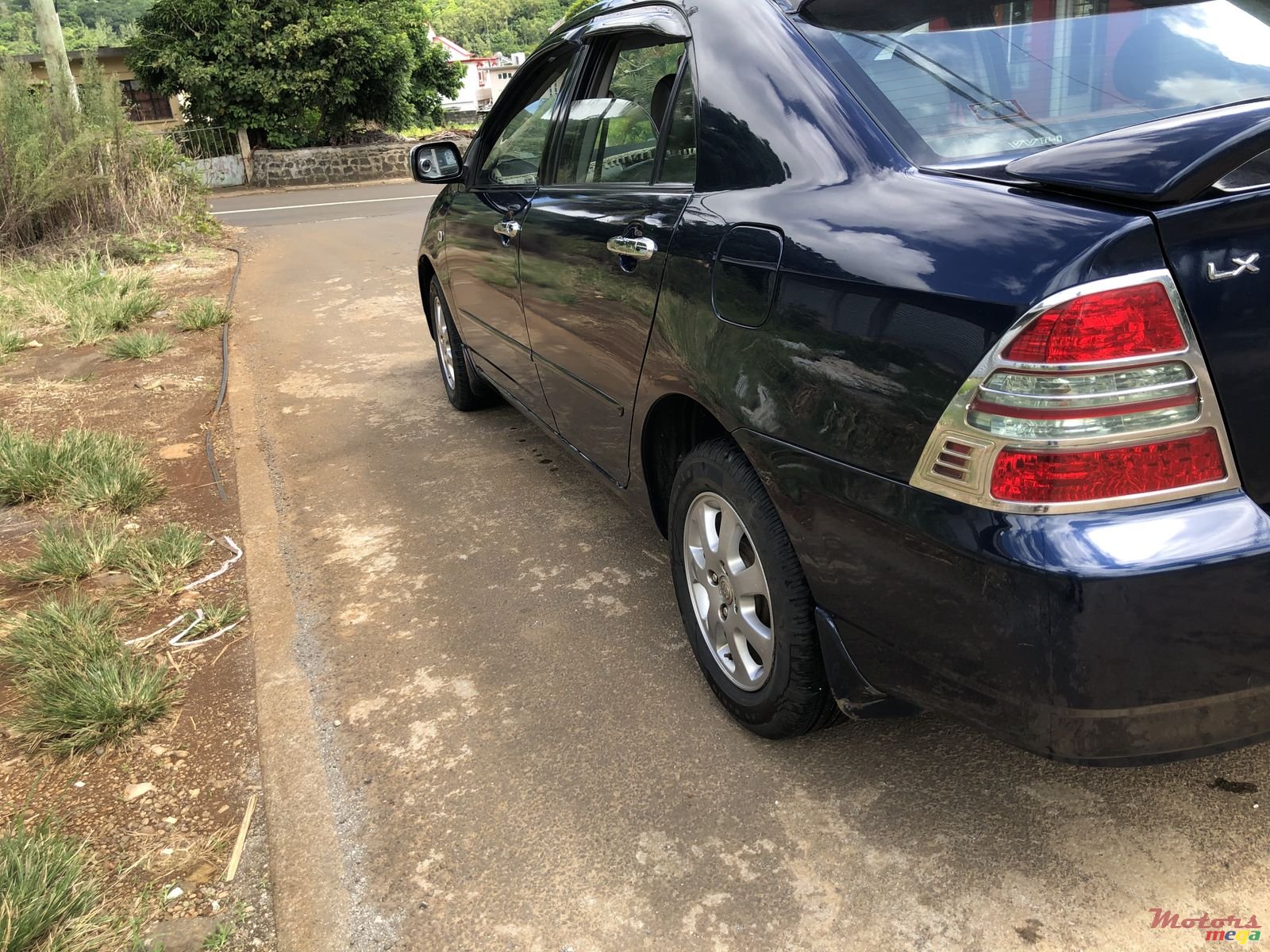 2003' Toyota Corolla photo #2