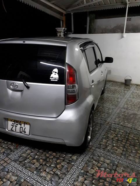 2004' Toyota passo sette photo #2