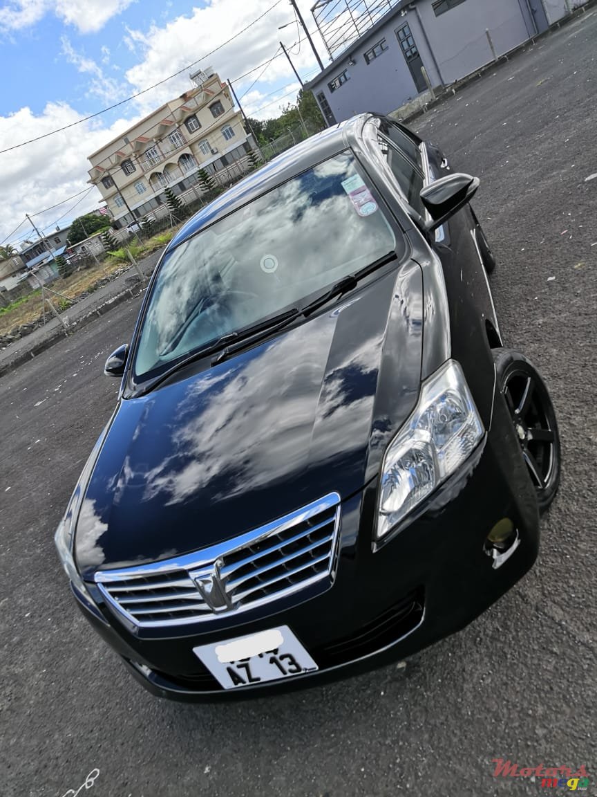 2013' Toyota Premio 1500cc photo #1
