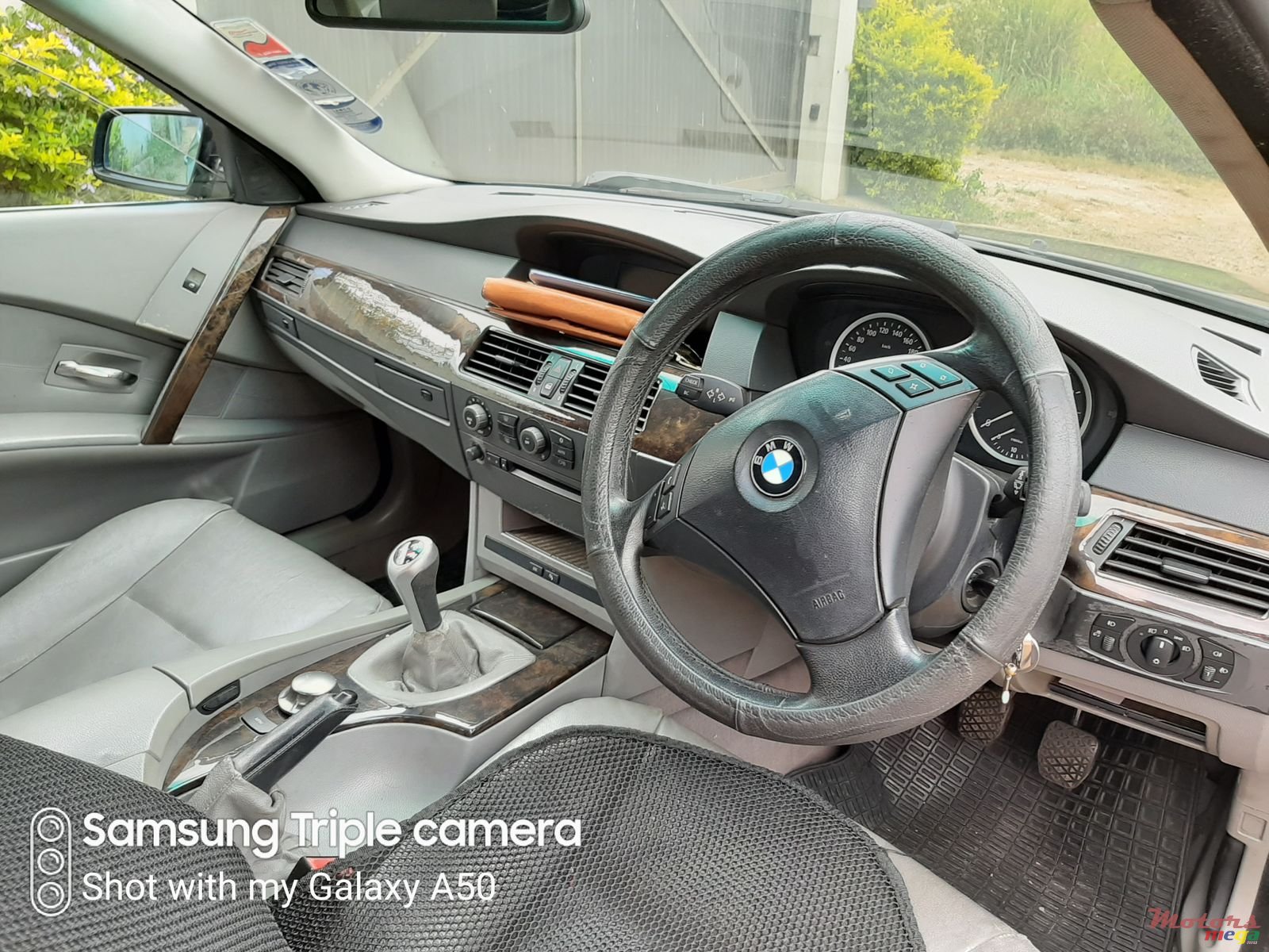 2004' BMW 525 525d photo #4