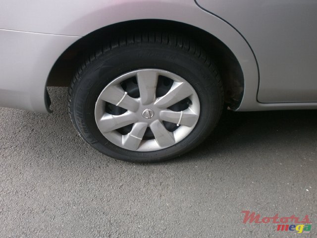 2012' Nissan Almera photo #7
